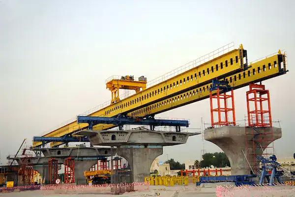 Precast girder rapid erection projects