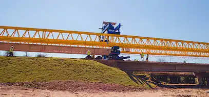 Exportação de pórtico de lançamento de ponte de 150 toneladas para a Indonésia: Estudo de caso da HSCRANE para construção de pontes