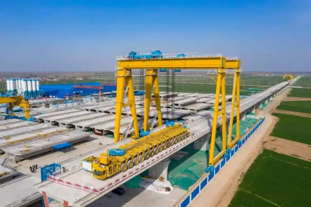 200-Ton Beam Lifting Gantry Crane Applied in Malaysia Railway Construction