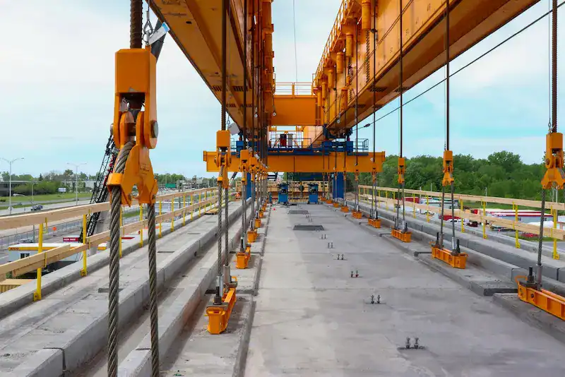 Product Advantages of HSBRIDGE Bridge Launching Gantry